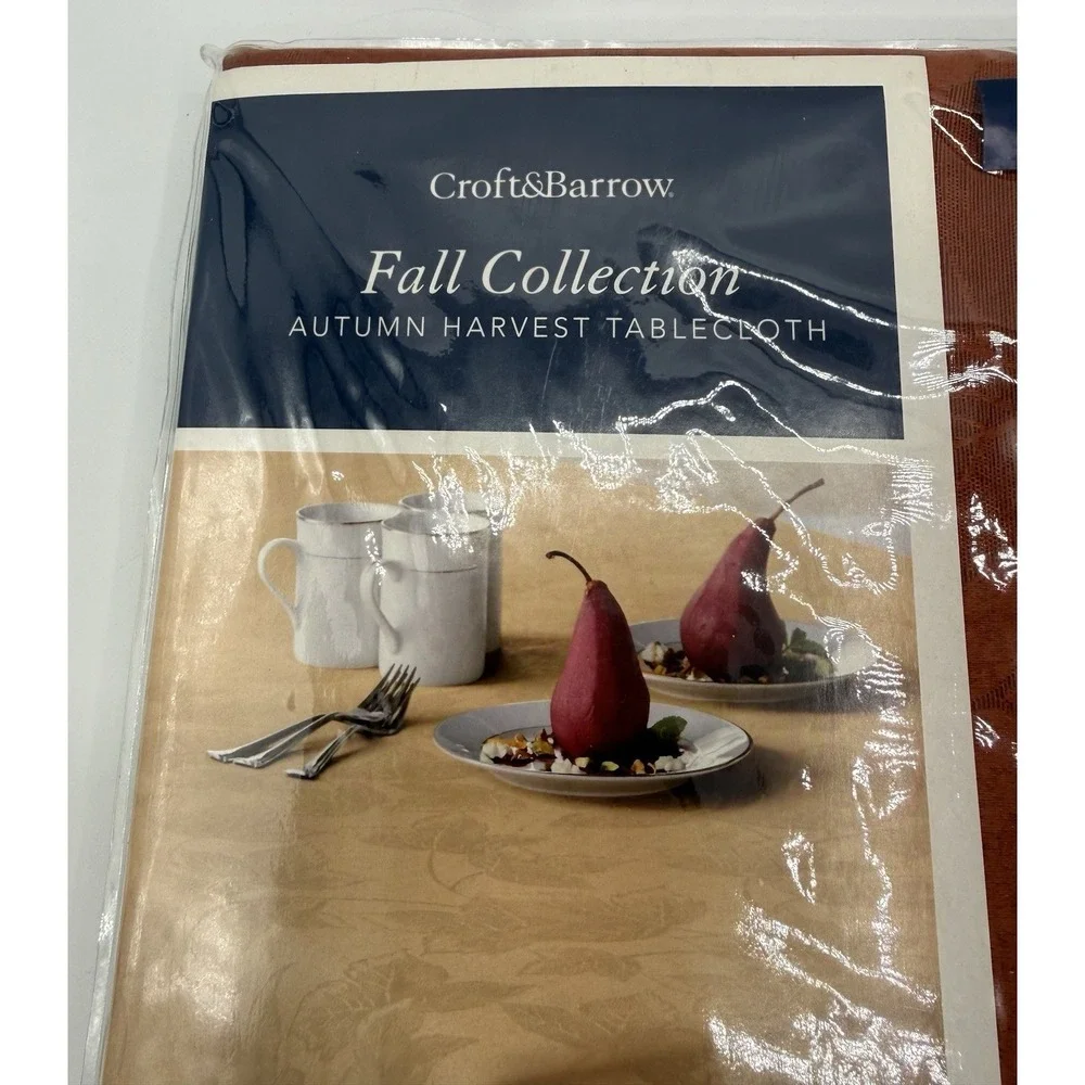 Croft & Barrow Autumn Harvest Leaves in Rust Oblong 60 x 84
